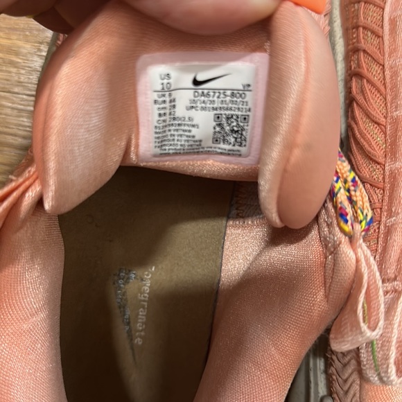 Nike Cosmic Unity Men's Size 10US Apricot Agate/Black-Lime Glow DA6725-800 Shoes - Picture 12 of 16